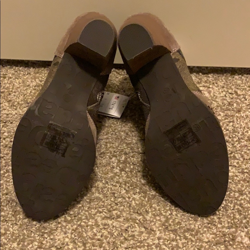 Booties - Picture 5 of 5